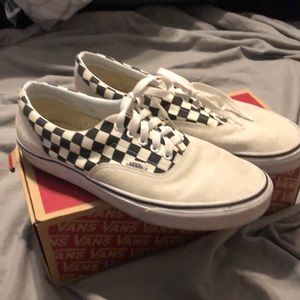 Mshmlw/blk Vans
